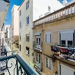 Rent4rest Bairro Alto Charming 1bd شقة
