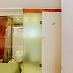 Rent4rest Bairro Alto Charming 1bd شقة