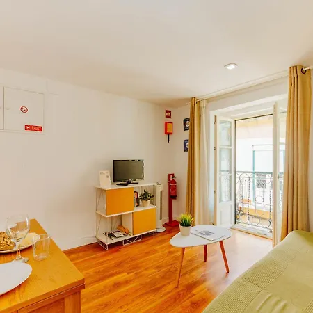 Rent4rest Bairro Alto Charming 1bd * 리스본