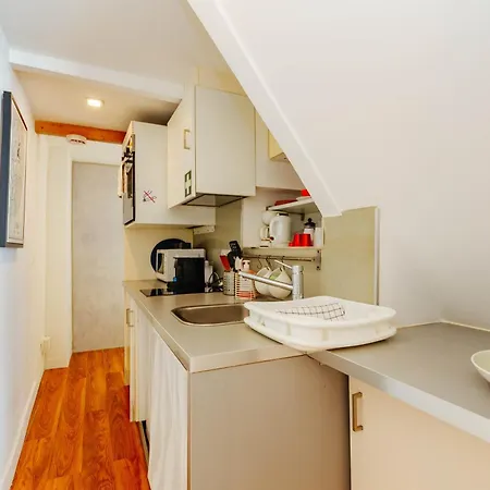 Rent4rest Bairro Alto Charming 1bd 아파트