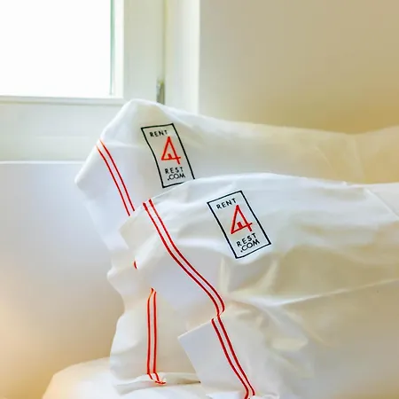 아파트 Rent4rest Bairro Alto Charming 1bd 리스본