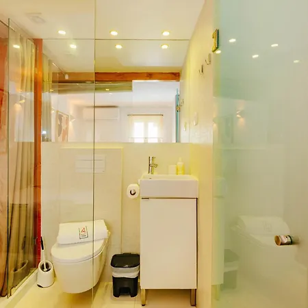 아파트 Rent4rest Bairro Alto Charming 1bd 리스본