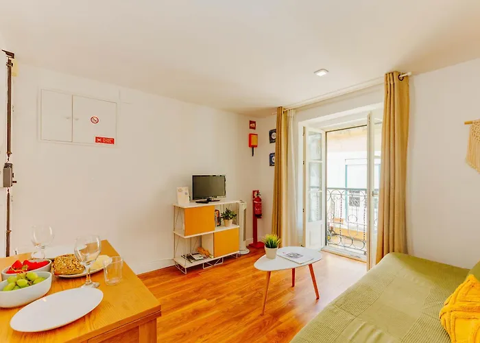 Rent4rest Bairro Alto Charming 1bd * Lisboa