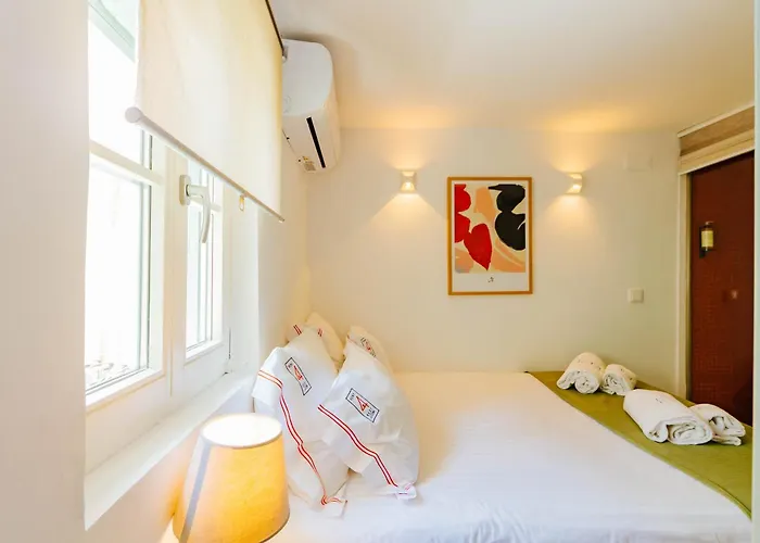 דירה Rent4rest Bairro Alto Charming 1bd ליסבון