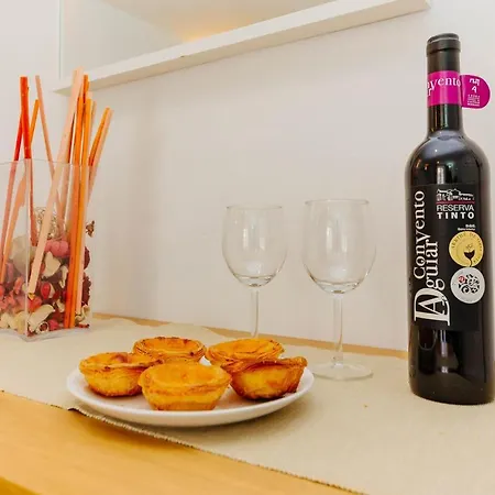 아파트 Rent4rest Bairro Alto Charming 1bd 리스본