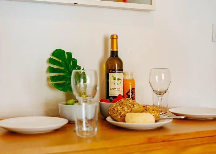 Rent4rest Bairro Alto Charming 1bd *