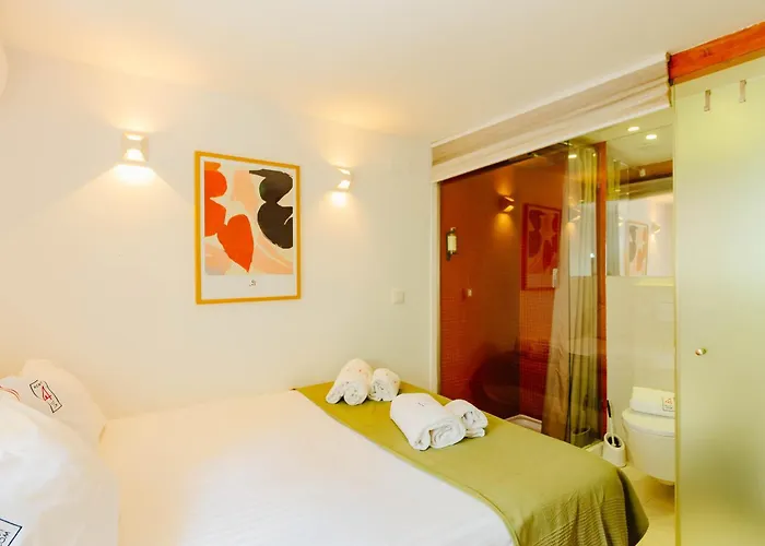 Rent4rest Bairro Alto Charming 1bd アパート リスボン