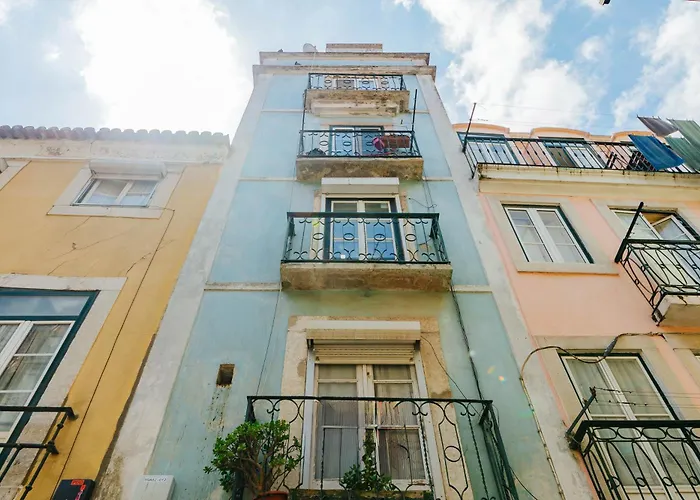Rent4rest Bairro Alto Charming 1bd *